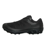 On x Post Archive Faction - Cloudventure Peak PAF