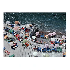 Piecework Puzzles - Positano Beach Slim Aarons Collection 1000 Piece Puzzle