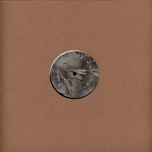 Round Five (Moritz von Oswald & Mark Ernestus) - Na Fe Throw It Feat. Paul St.Hilaire