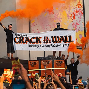 O.B.F & Pupajim - CRACK IN THE WALL