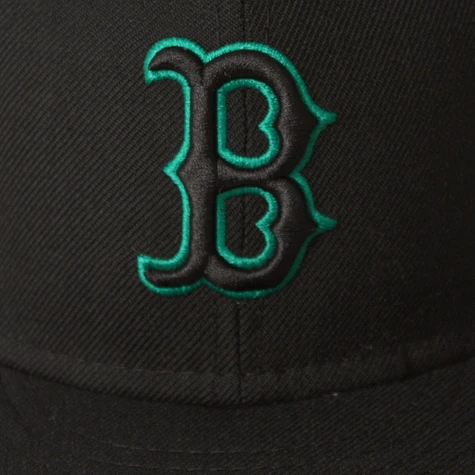 New Era - Boston Red Sox tonal outline cap