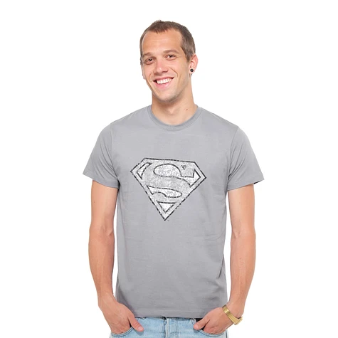 DMC x DC Comics - Distressed Superman Logo T-Shirt