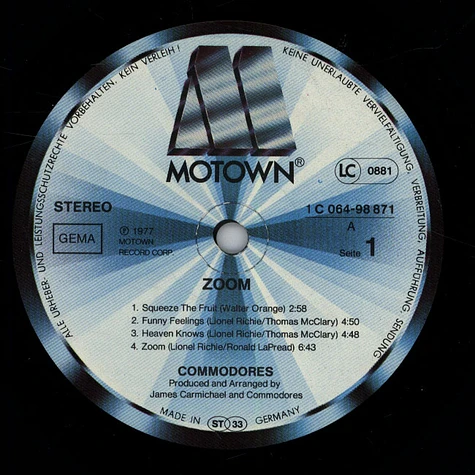 Commodores - Zoom