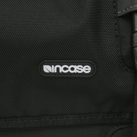 Incase - Nylon Messenger Bag