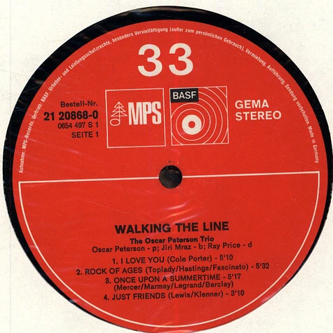 The Oscar Peterson Trio - Walking The Line