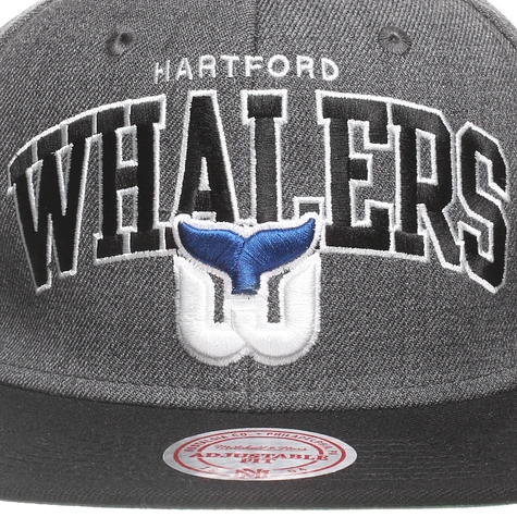 Mitchell & Ness - Hartford Whalers NHL Arch W/Logo G2 Snapback Cap