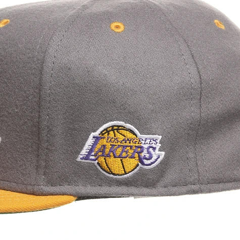 Mitchell & Ness - LA Lakers NBA Melton Script Snapback Cap