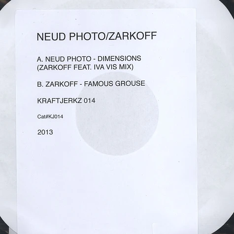 Neud Photo / Zarkoff - Dimensions / Famous Grouse