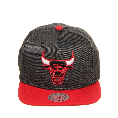Mitchell & Ness - Chicago Bulls NBA Reverse Wool Snapback Cap