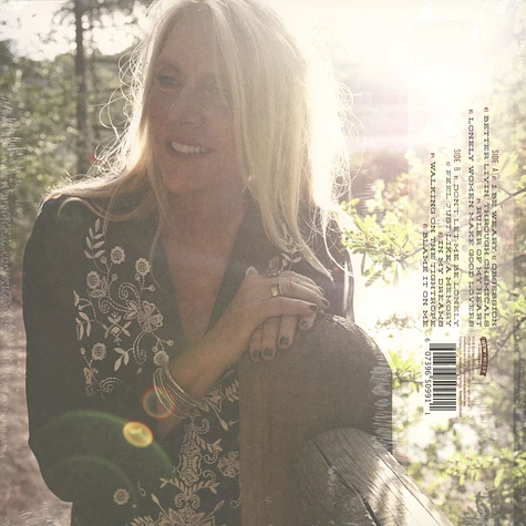 Pegi Young & The Survivors - Lonely In A Crowded Room