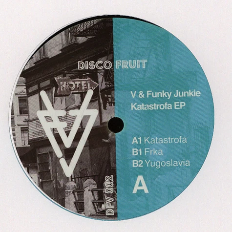 V / Funky Junkie - Katastrofa EP