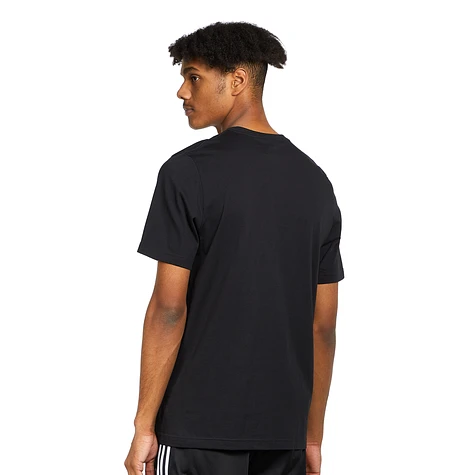 adidas - Essential Tee