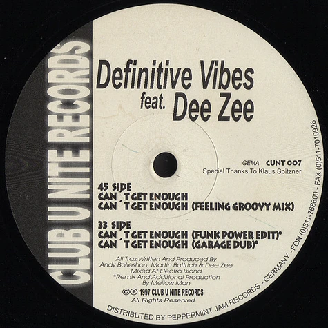 Definitive Vibes Feat. Dee Zee - Can't Get Enough