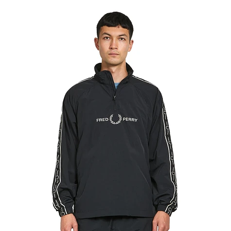 Fred Perry - Taped Sleeve Shell Jacket