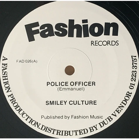Smiley Culture - Police Officer