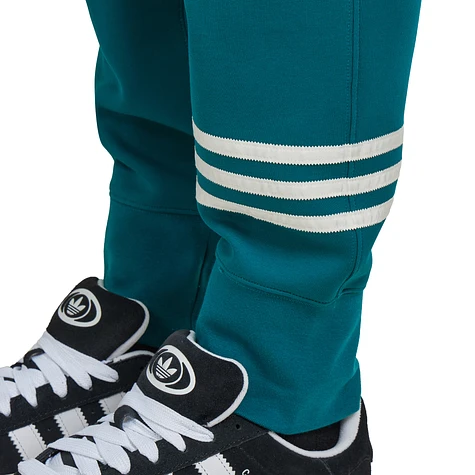 adidas - Neuclassics Pants