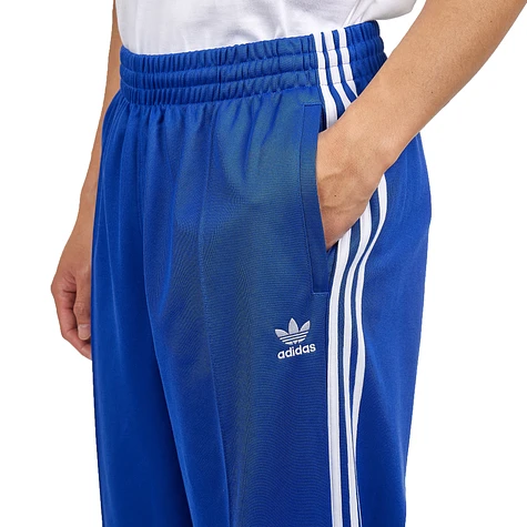 adidas - Adicolor Baggy Fit Firebird Track Pant