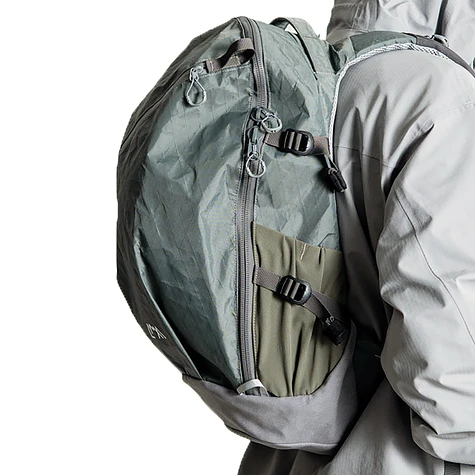 CMF Outdoor Garment - Backpackerz 32 X-Pac