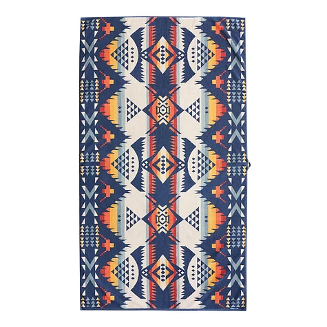 Pendleton - Oversized Jacquard Spa Towel