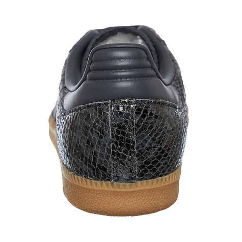 adidas gazelle silver green womens W ADIDAS SAMBA OG "CORE BLACK/LEGEND EARTH-GUM"