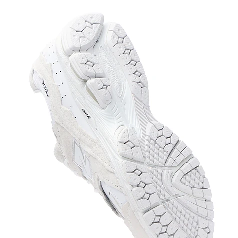 New Balance - U2002 DXA Gore-Tex