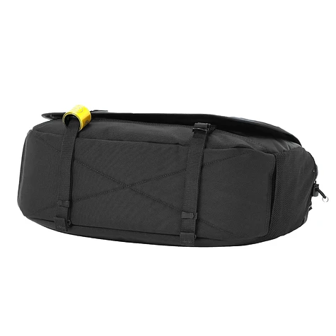 POTR ポーター RIDE MESSENGER BAG グラファイト Porter-Yoshida & Co. - POTR Ride Messenger Bag With Bicycle Chain