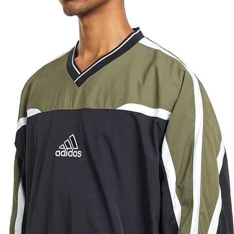 【adidas】CUTLINE PULLOVER LONG-SLEEVE TOP★プルオーバー Cut Line Pullover Long Sleeve Top, Black | adidas UK