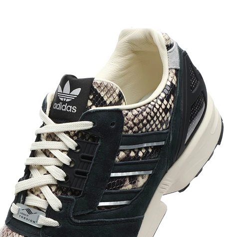adidas - ZX 8000 (Core Black / Core Black / Cream White) | HHV