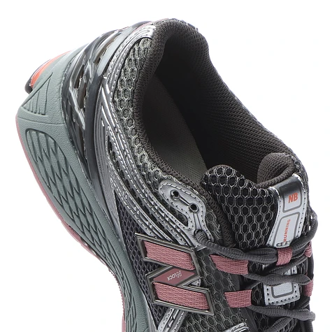 New Balance - U1906R