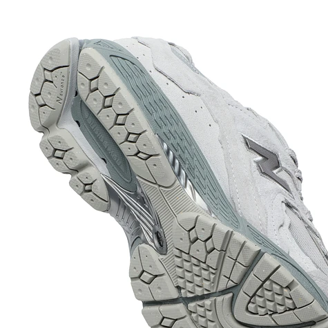 New Balance - U2002DX Gore-Tex