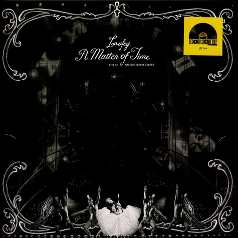 Laufey - A Matter Of Time: Live At Madison Square Garden Big Apple