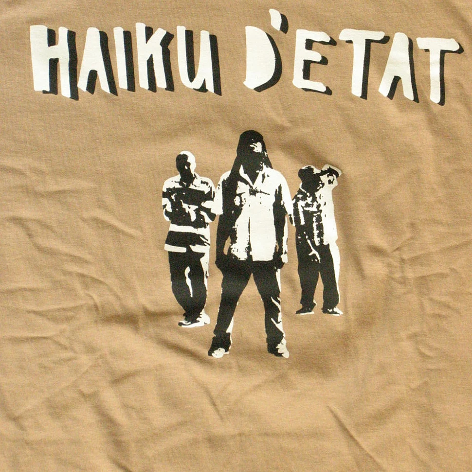 Haiku D'Etat (Abstract Rude, Aceyalone and Mikah 9) - Coup de theatre T-Shirt