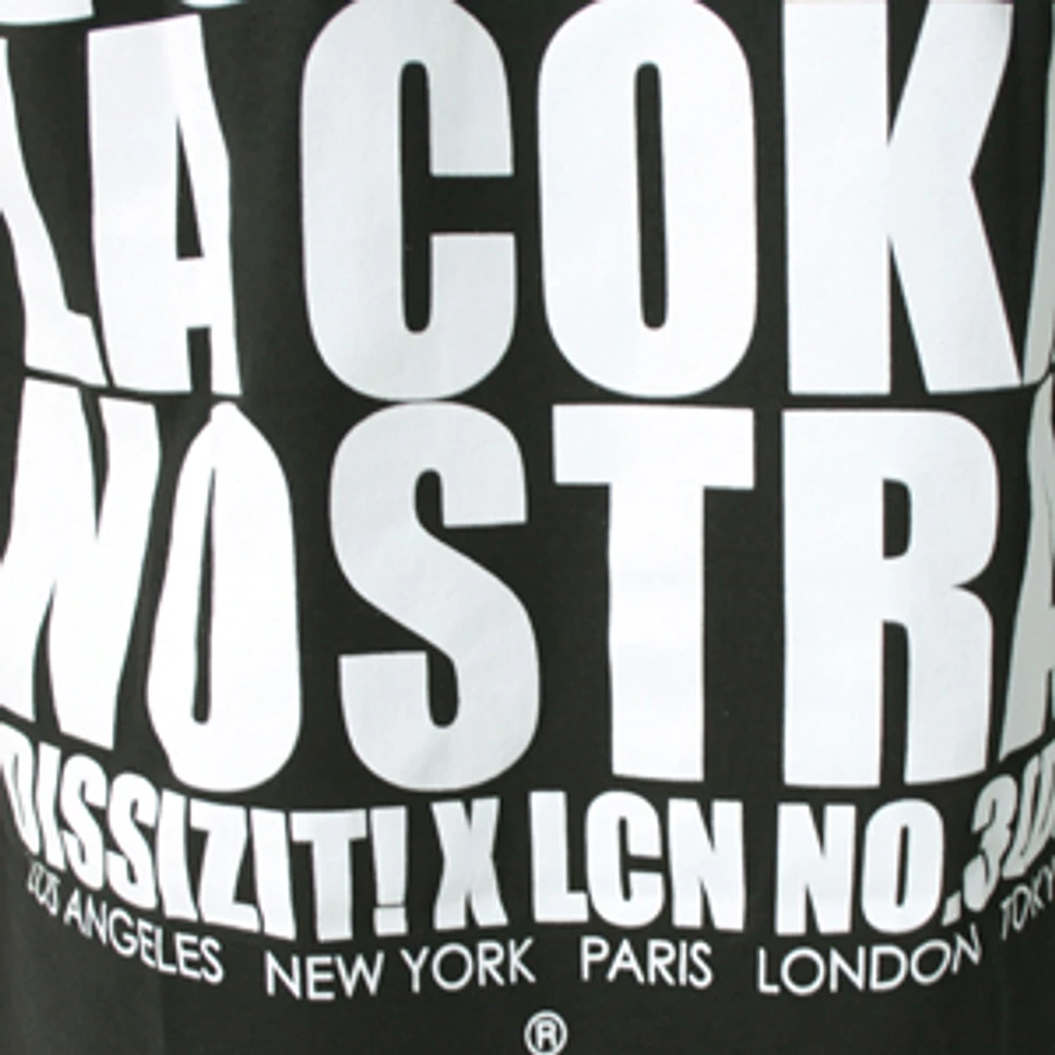 Dissizit! & La Coka Nostra - 3D Heidi loves La Coka Nostra T-Shirt