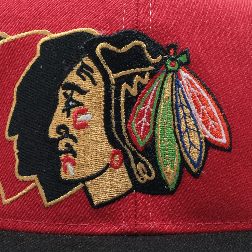 Sports Specialties - Chicago Blackhawks 90s team cap