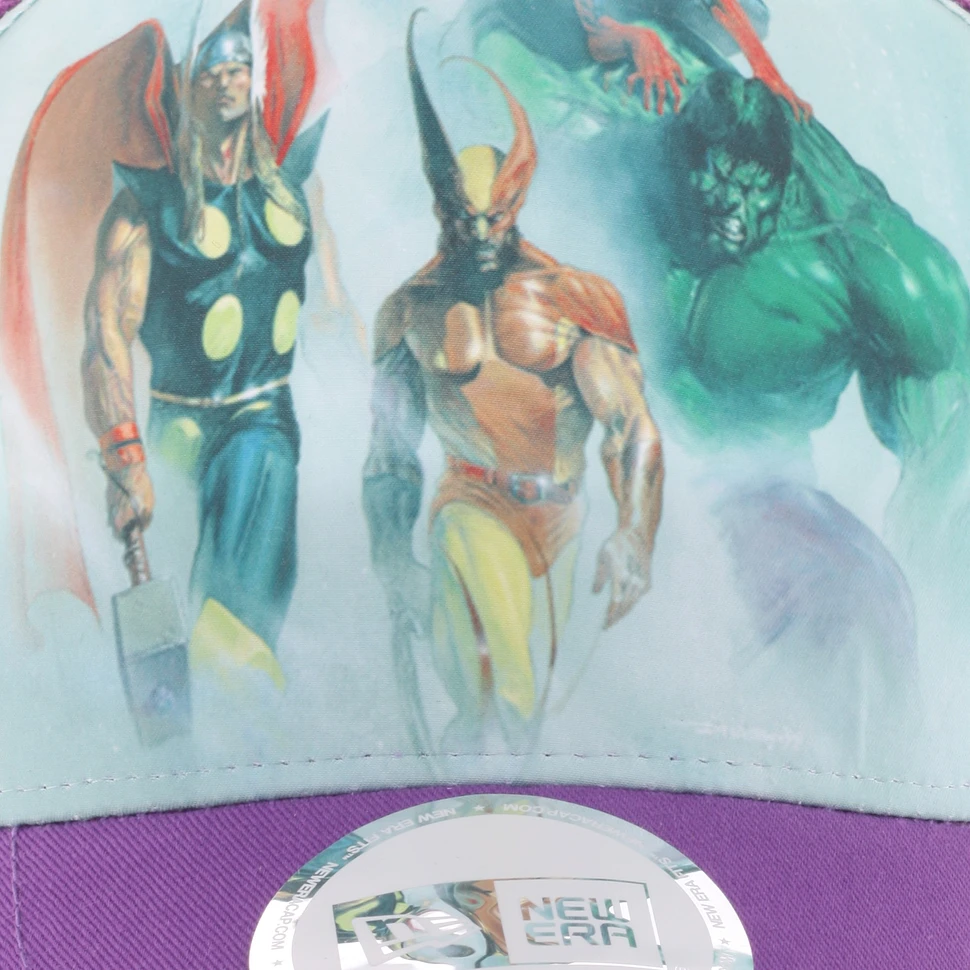 New Era x Marvel - Marvel heroes in the mist trucker hat
