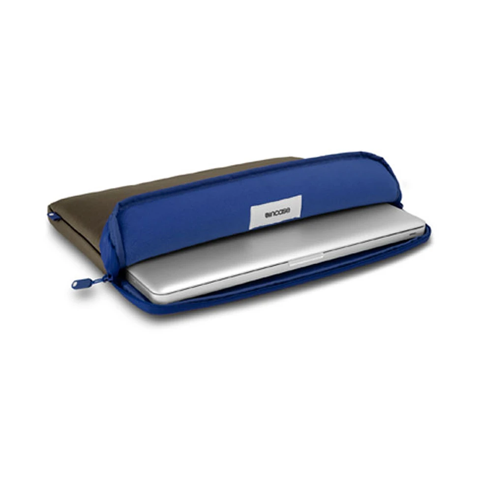 Incase - 15 Inch Macbook Nylon Protective Sleeve