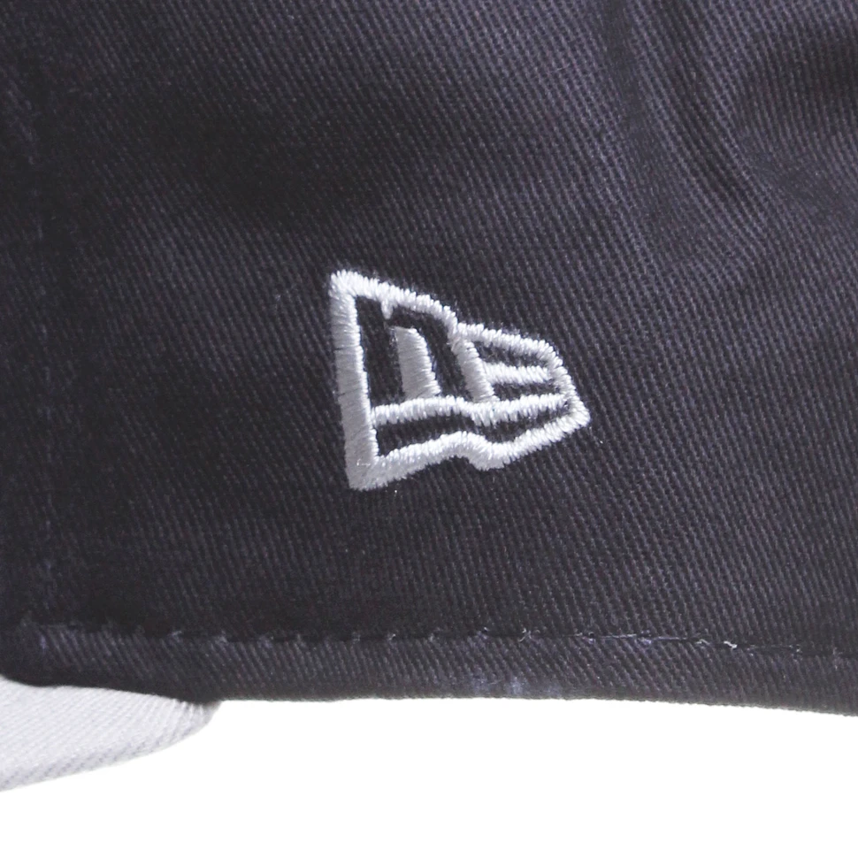 New Era - NE Original Basic 2Tone 950 Snapback Cap