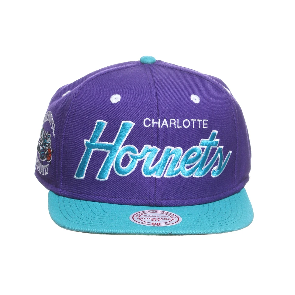 Mitchell & Ness - Charlotte Hornets NBA 2T Script Snapback Cap