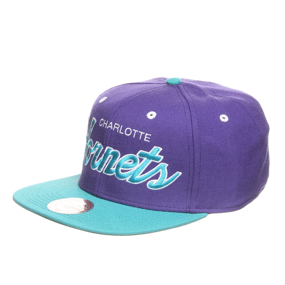 Mitchell & Ness - Charlotte Hornets NBA 2 Tone Script Snapback Cap