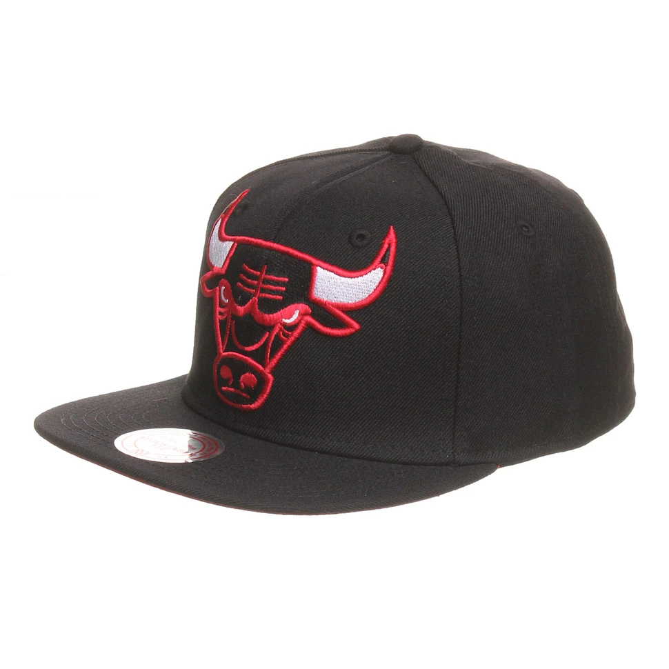 Mitchell & Ness - Chicago Bulls NBA XL Logo Snapback Cap