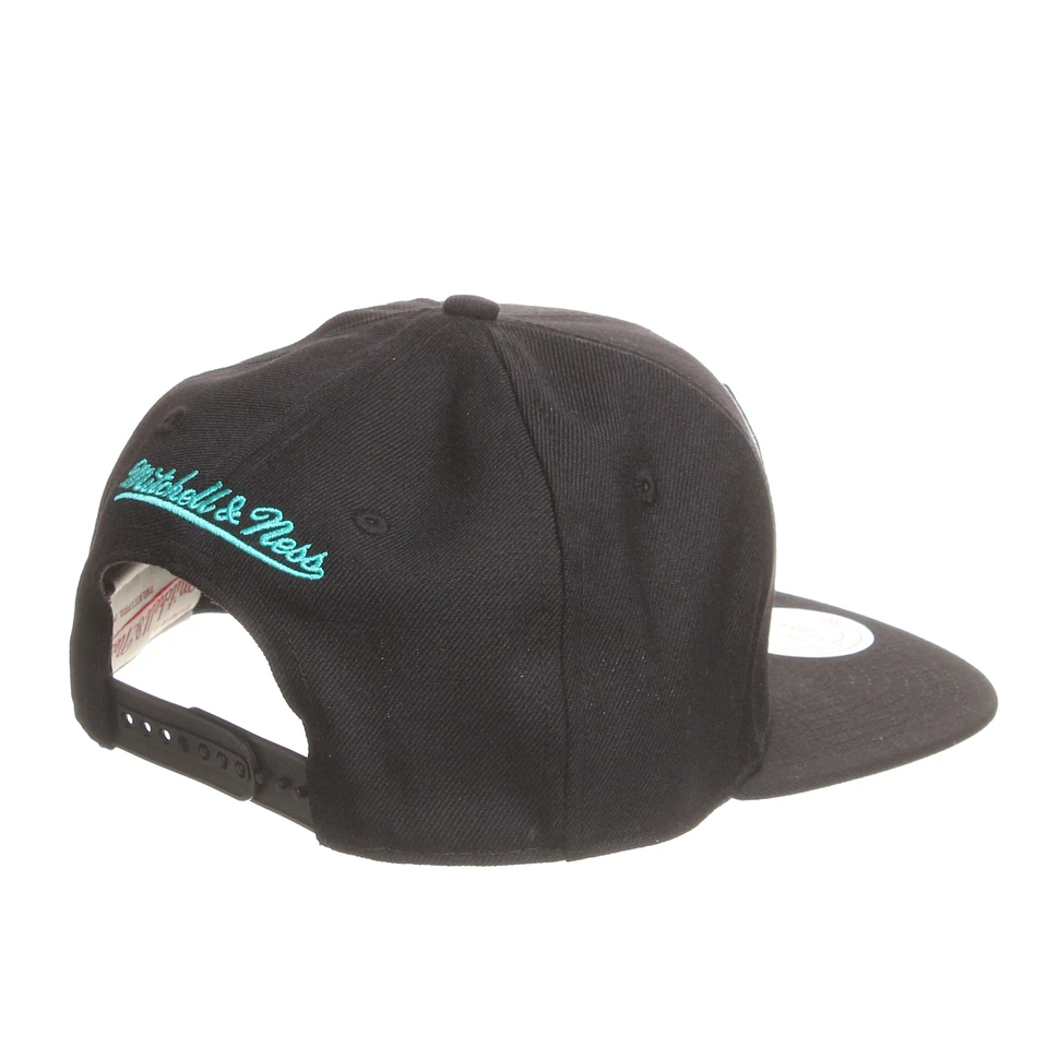 Mitchell & Ness - Vancouver Grizzlies NBA XL Logo Snapback Cap