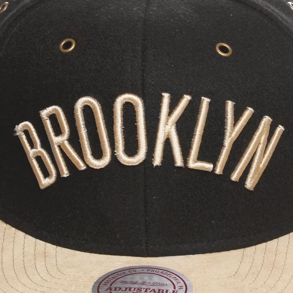 Mitchell & Ness - Brooklyn Nets Melton Wool/Suede Strapback Cap