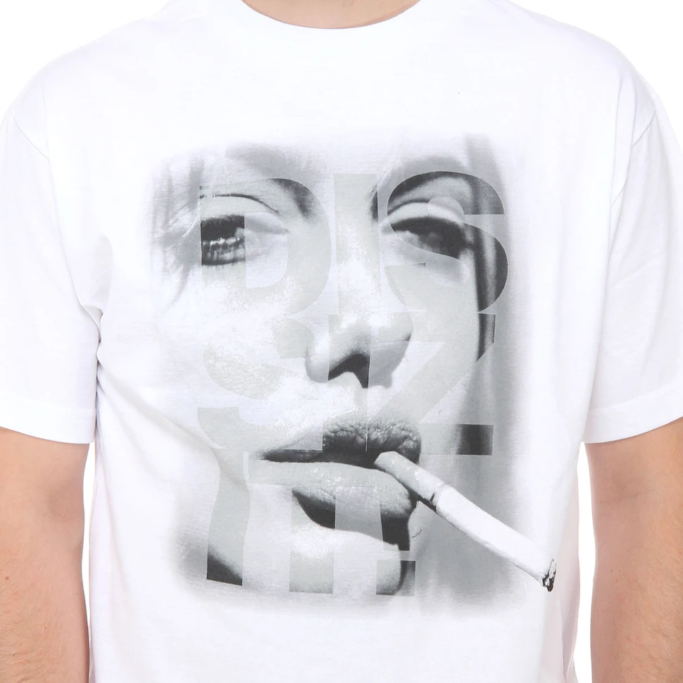 Dissizit! - Smokey Eyes T-Shirt