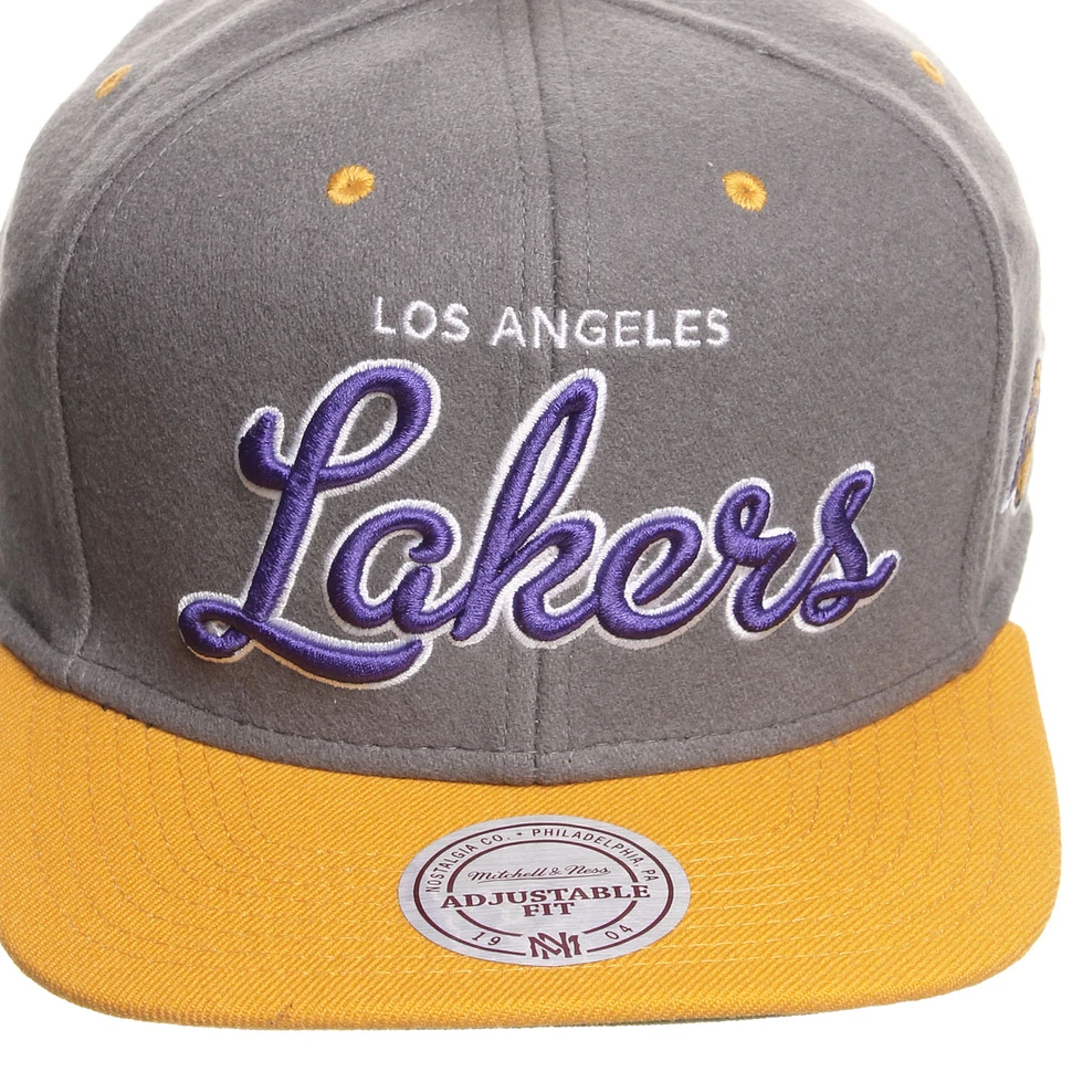 Mitchell & Ness - LA Lakers NBA Melton Script Snapback Cap