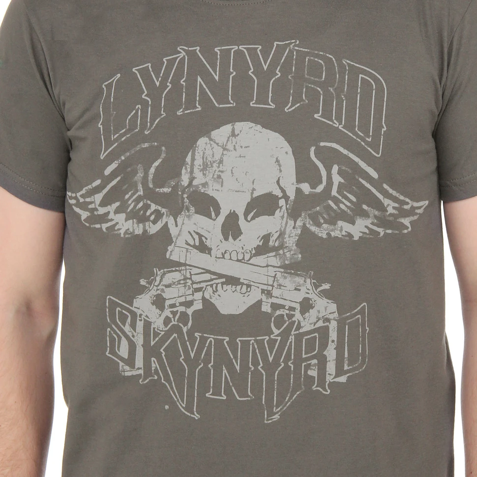 Lynyrd Skynyrd - Guns T-Shirt