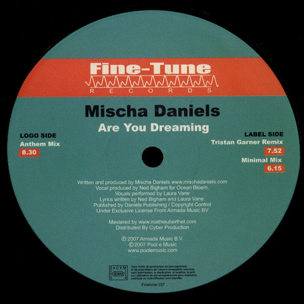 Mischa Daniëls - Are You Dreaming