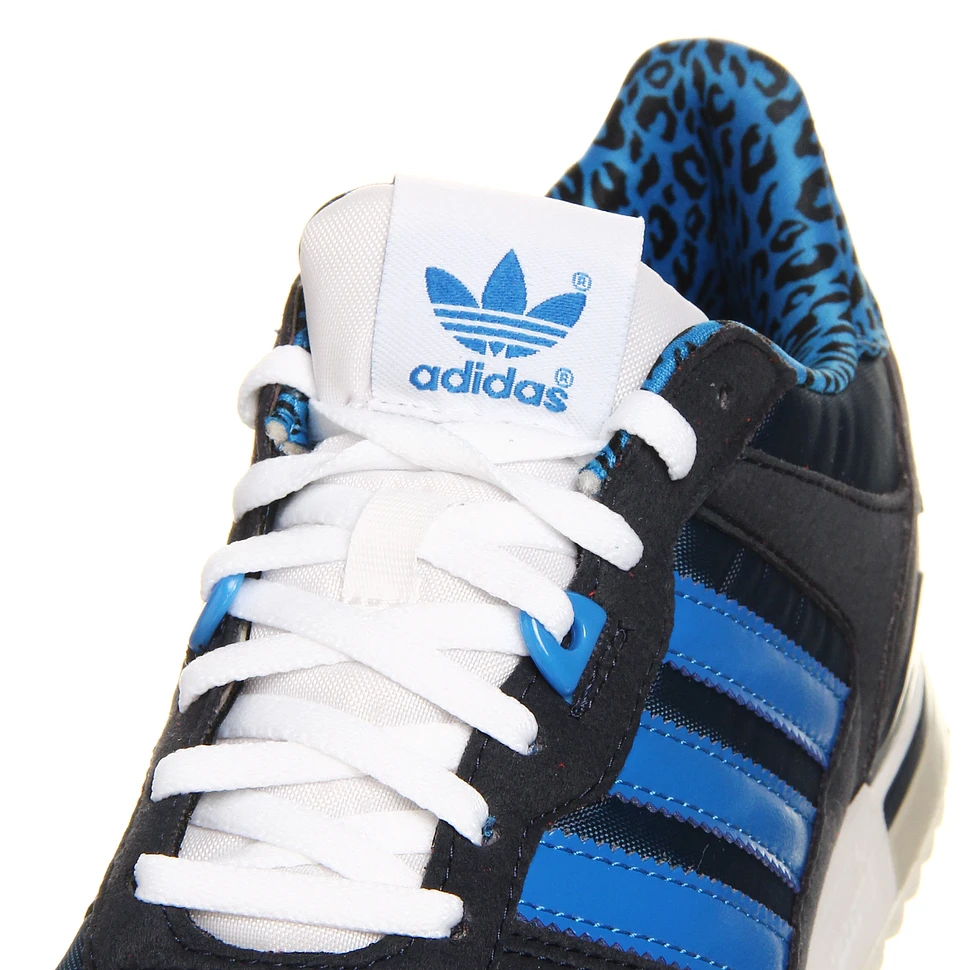 adidas - ZX 700 Women