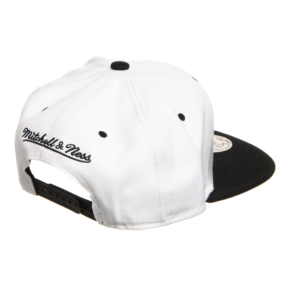 Mitchell & Ness - Brooklyn Nets NBA Arch 2 Tone Snapback Cap