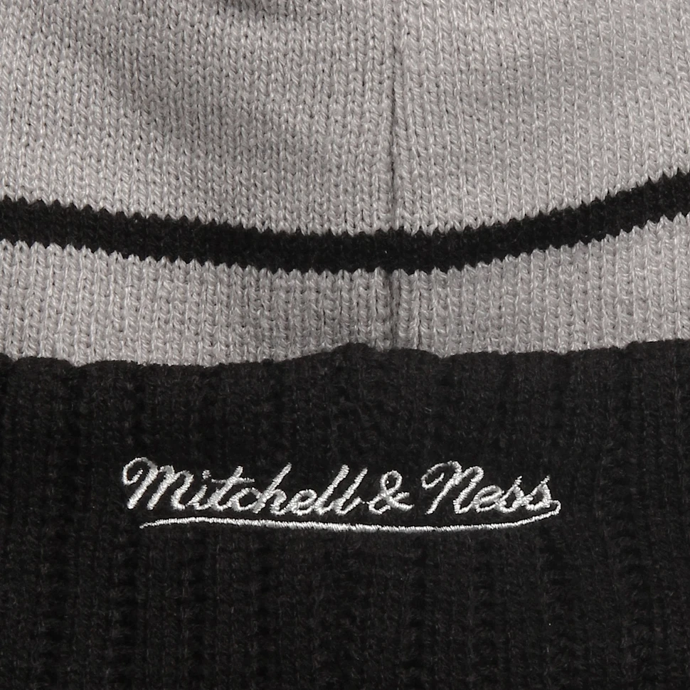 Mitchell & Ness - LA Kings NHL High 5 Cuffed Knit Beanie