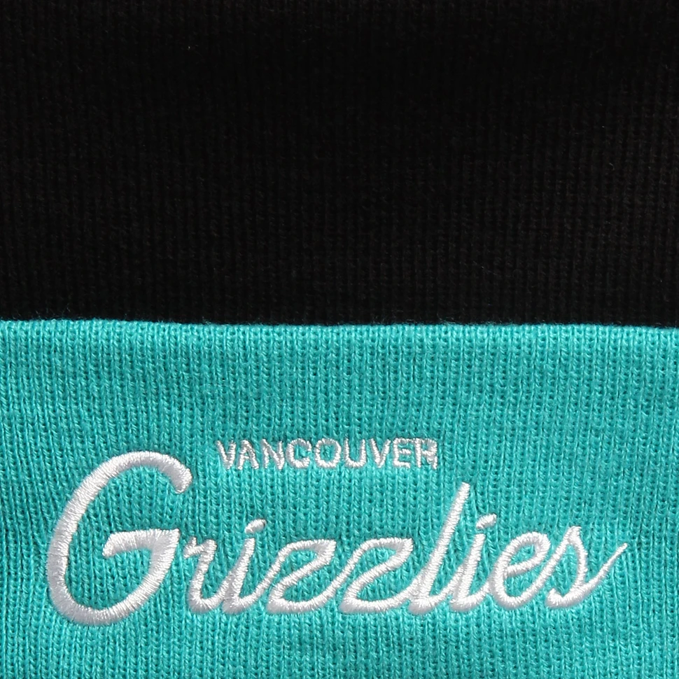 Mitchell & Ness - Vancouver Grizzlies NBA 2 Tone Cuffed Knit Beanie